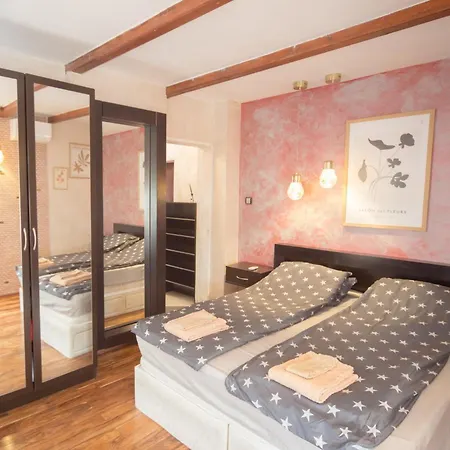 Aleks Holiday-center,sea,parking * Burgas